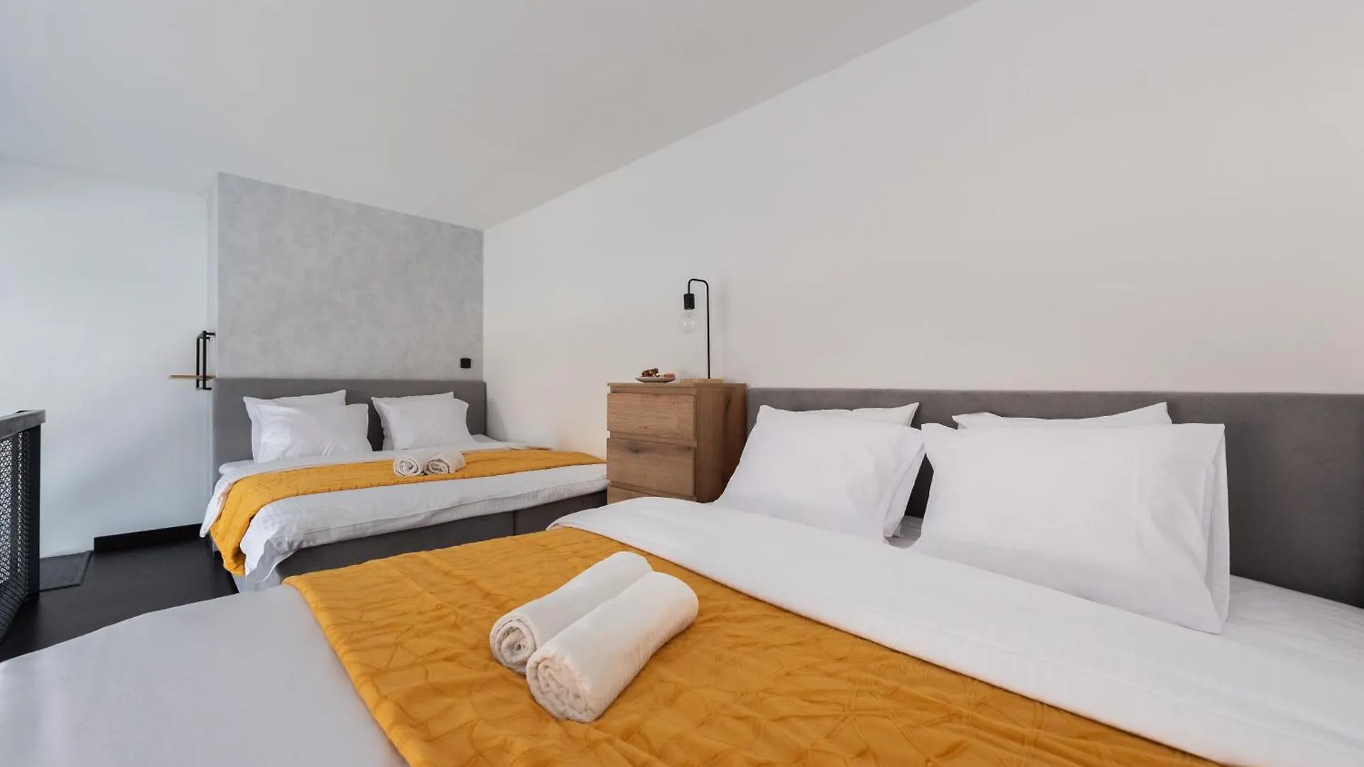 Modern Loft-Apartments In 프라하 0*,